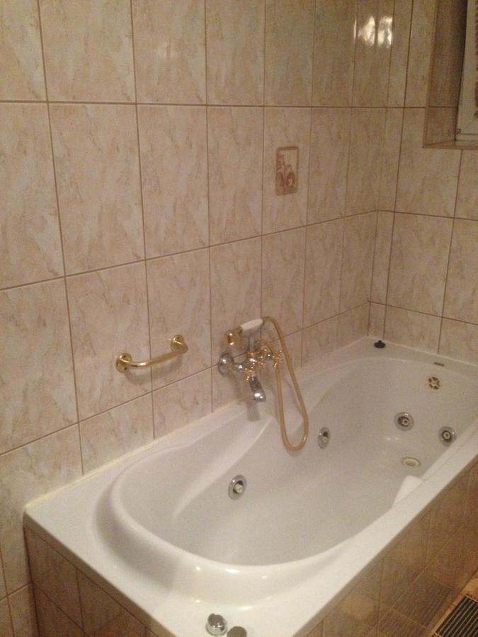 Hotel Mis Bochnia Εξωτερικό φωτογραφία