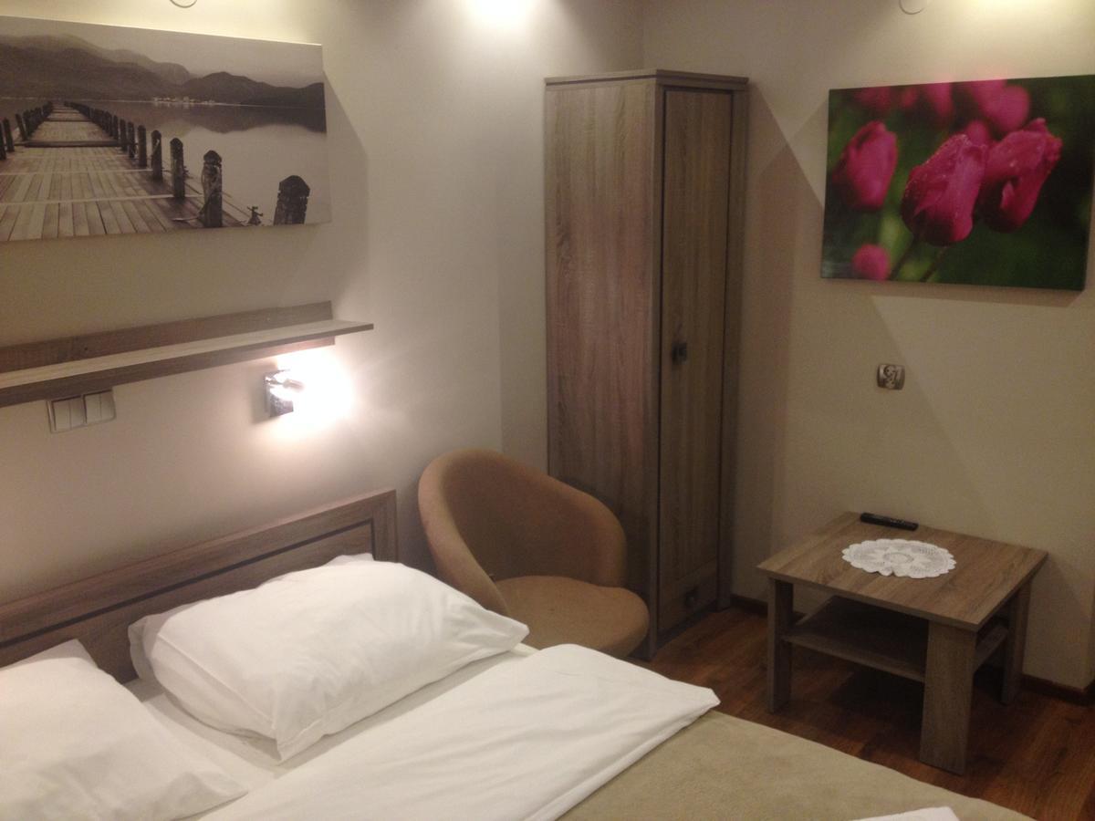Hotel Mis Bochnia Εξωτερικό φωτογραφία
