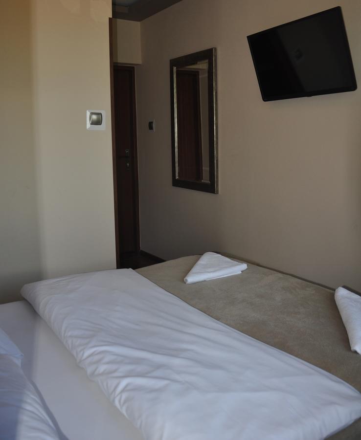 Hotel Mis Bochnia Εξωτερικό φωτογραφία