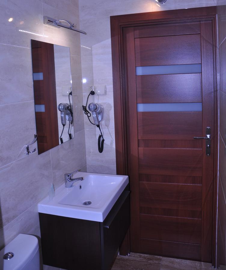 Hotel Mis Bochnia Εξωτερικό φωτογραφία