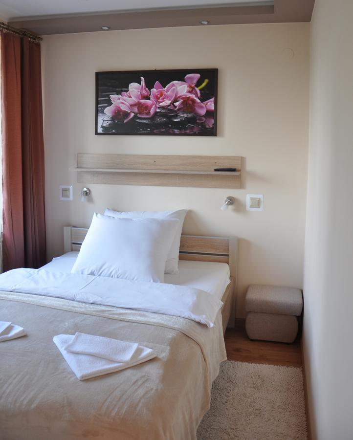 Hotel Mis Bochnia Εξωτερικό φωτογραφία